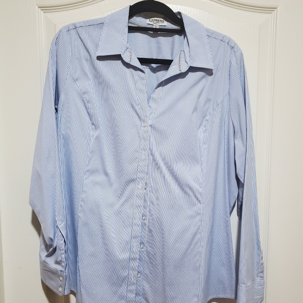 Express Essential Button Up Shirt